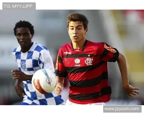 巴西传奇贝贝托摇篮舞背后的足球天赋与辉煌成就揭秘